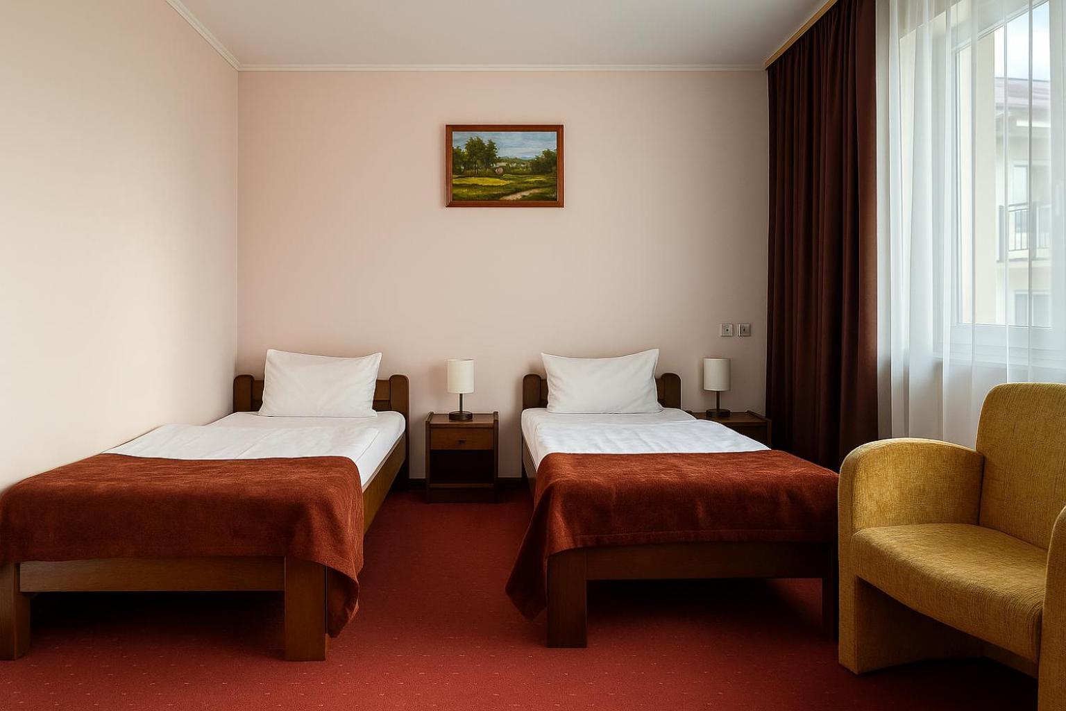 Hotel Metro Klodzko Ngoại thất bức ảnh