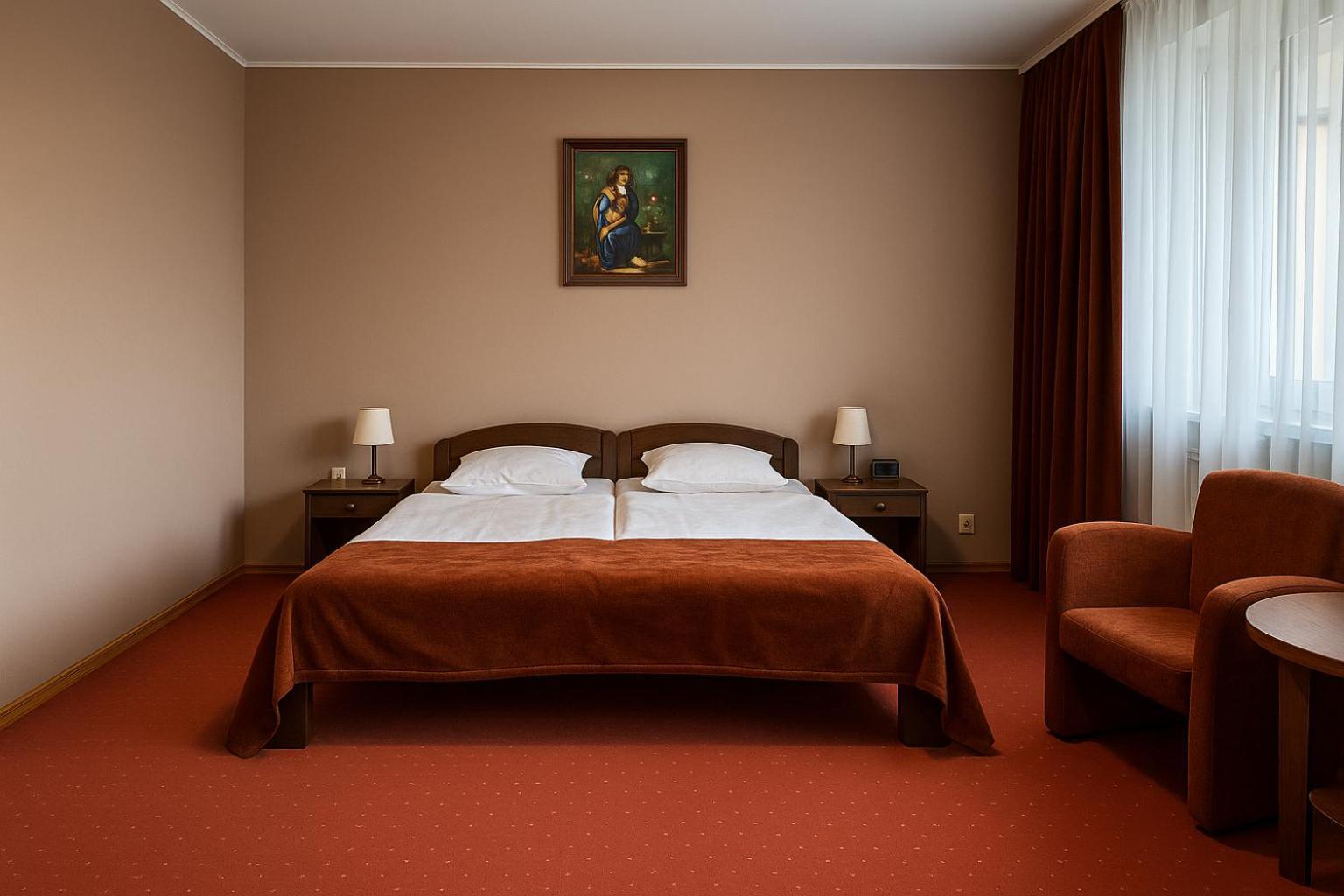 Hotel Metro Klodzko Ngoại thất bức ảnh